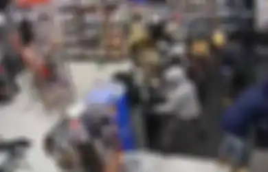 Ngerampok Gaya Flash-mob Marak Terjadi di Amerika, Toko Branded Rugi Ratusan Juta