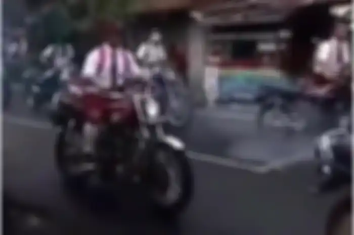 Konvoi anak SD pakai berbagai motor