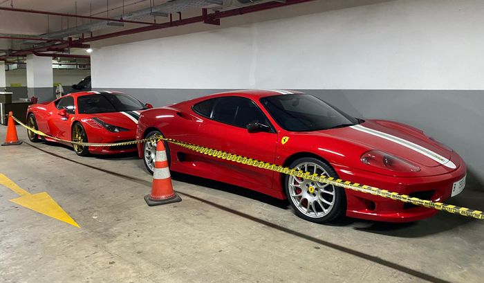 2 Ferrari milik Harvey Moeis, suami artis Saddra Dewi, yang disita Kejagung RI.