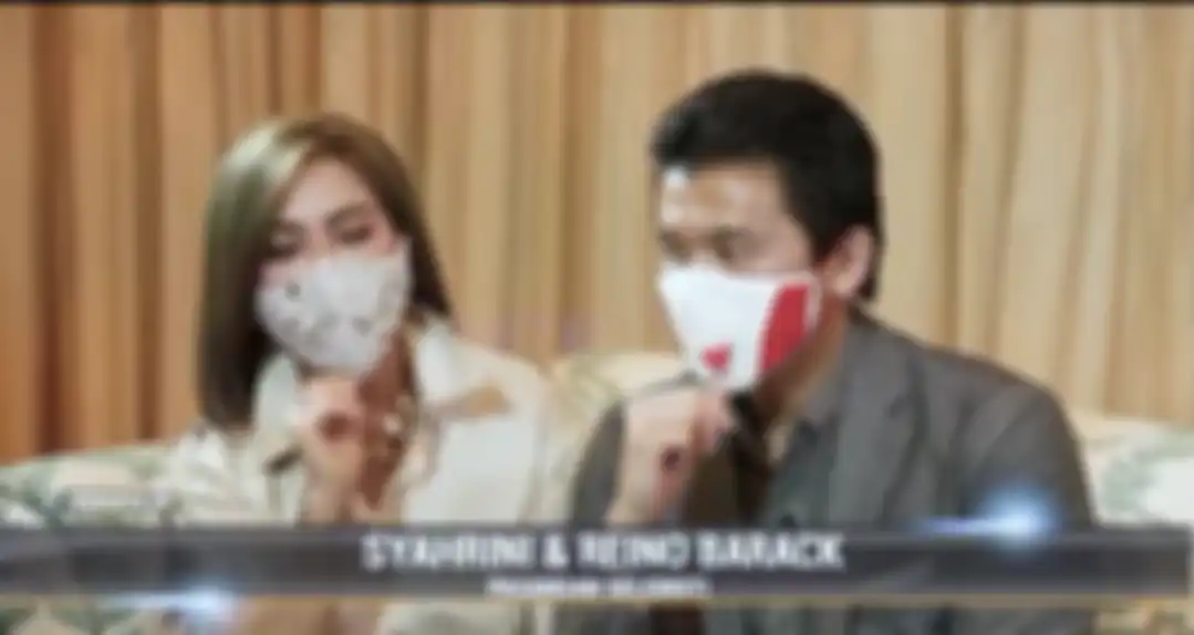 Syahrini dan Reino Barack