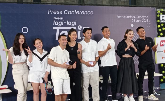 Nagita Slavina, Raffi Ahmad dan beberapa rekan selebritis di kawasan Andara, Cinere, Depok, Sabtu (3/6/2023).