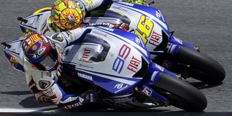 Kenang Duel Epik, Jorge Lorenzo Sebut Valentino Rossi Pakai Trik