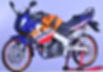 Honda CBR150R 2008 Ini di Modifikasi Sarat Pure Sport Thailook