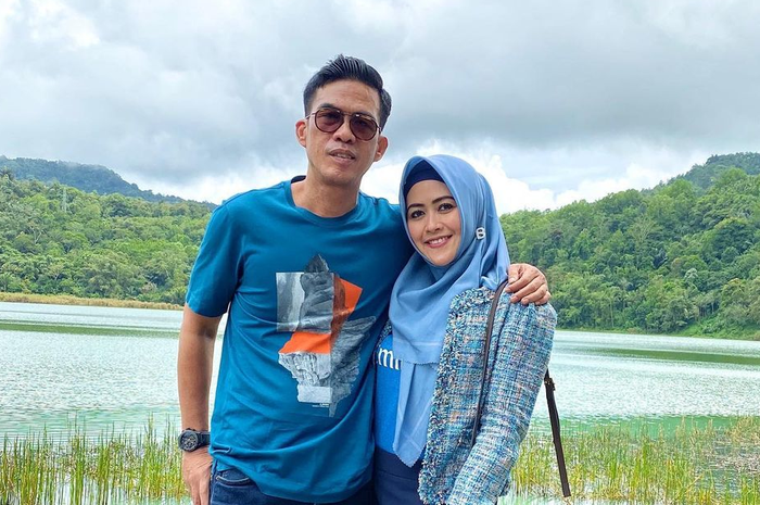 Meggy Wulandari dan suami