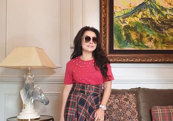 Tampil Cetar dalam Balutan Busana India Berwarna Kuning Cerah, Penampilan Mayangsari Tuai Pujian dari Warganet