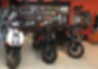 Cari Penjual Spare Part KTM yang Lengkap? Mampir ke 2Wheelies, Apa Aja Ada!