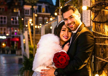 Baru Menikah di Umur 40 dengan Pria Belanda, Chef Marinka tiba-tiba Curhat Soal Sulitnya Berumah Tangga dengan Orang Bule: Please Kasih Gue Tanda