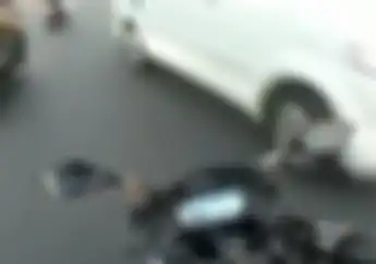Songong! Video Bocah 13 Tahun Naik Motor Ugal-ugalan, Pukul Spion Berujung Pengejaran Polisi