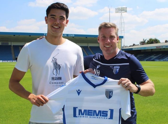 Bek timnas Indonesia, Elkan Baggott, resmi bergabung dengan Gillingham FC dari Ispwich Town dengan status pinjaman.
