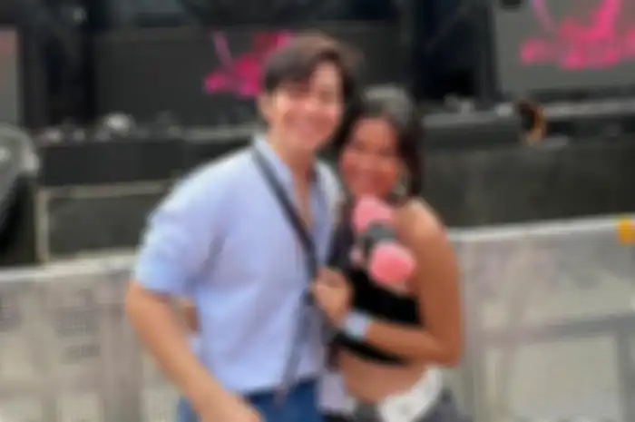 Angga Yunanda dan Shennina nonton BLACKPINK