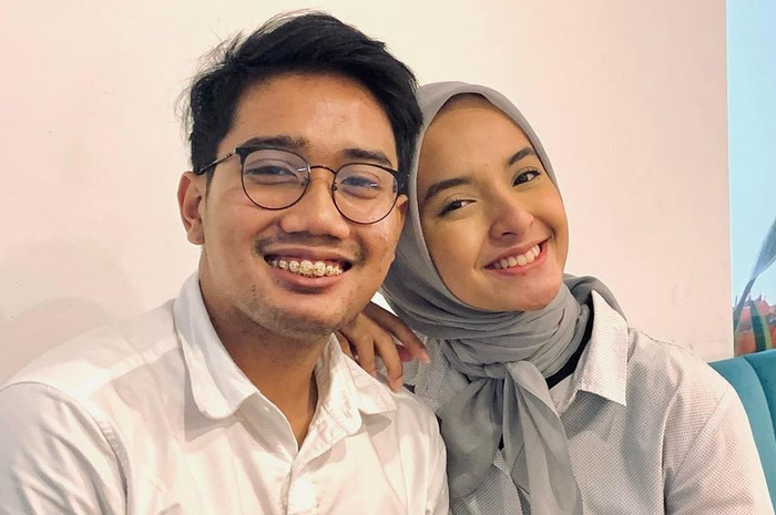 Nabila Ishma bersama mendiang Emmeril Kahn Mumtadz alias Eril