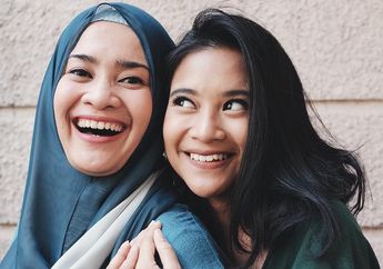 Ikke Nurjanah Bahagia Putrinya dan Aldi Bragi Tumbuh Menjadi Anak Berprestasi