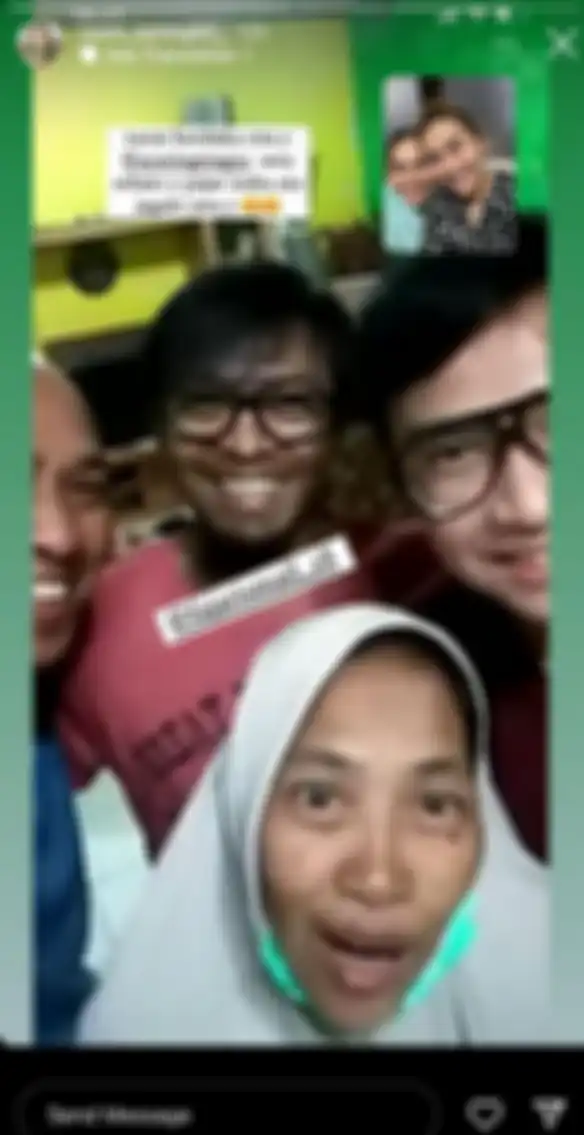 keluarga ayu ting ting berduka