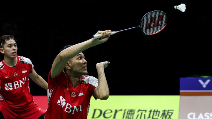 Ganda putra Indonesia, Fajar Alfian/Muhammad Rian Ardianto berlaga di penyisihan grup B Sudirman Cup 2023 melawan Thailand di Suzhou Olympic Sports Center, Suzhou, Jiangsu, China, Kamis (18/5/2023) 