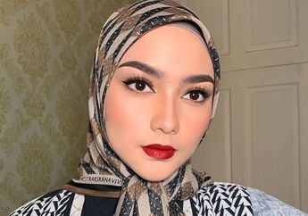 Tampil Full Makeup di Hari Lebaran? Ini Dia Tips Membersihkan Wajah Agar Terhindar dari Jerawat!