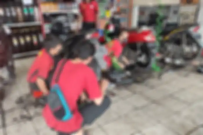 Ilustrasi Planet bBn sudah tidak tersedia jasa tambal ban bocor