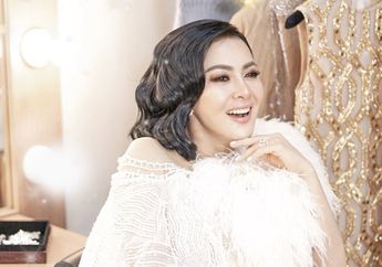 Biasa Tampil Heboh, Lihat Gaya Simpel Syahrini Pakai Kaus Oblong Tenteng Tas Branded Harga Miliaran Rupiah