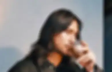 Tara Basro Pamer Cincin! Begini Fakta Daniel Adnan Tipikal Cowok Gondrong Pilihannya
