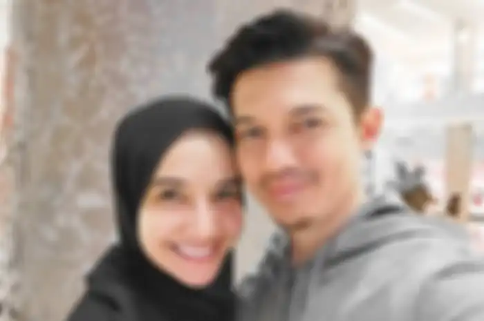 Zaskia Sungkar dan Irwansyah