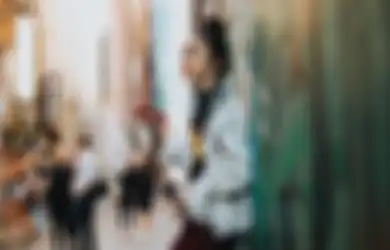 Pengin Foto OOTD Makin Keren? Perhatikan Gaya dan Sudut Pengambilan!