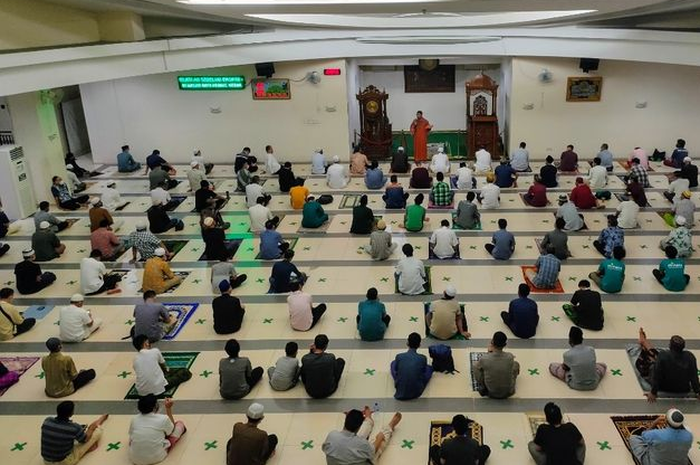 Ilustrasi salat tarawih