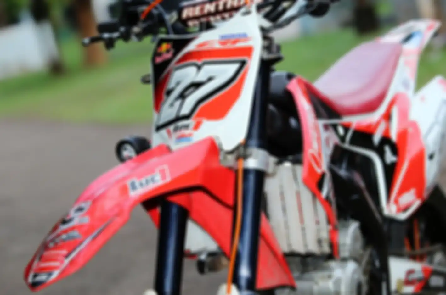Kawasaki KLX 150 Dimodif Bergaya Supermoto