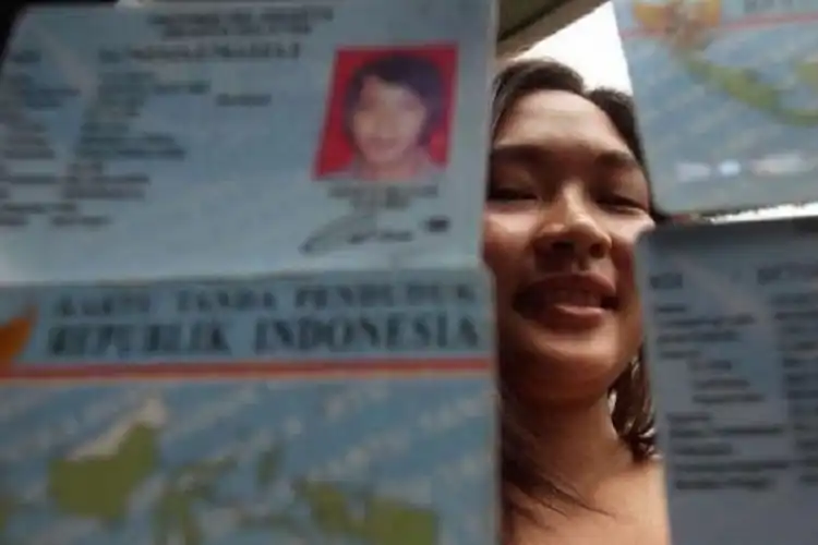 e-KTP, ATM dan Buku Tabungan Disiapkan, Uang Tunai Rp 1,2 Kembali Dibagikan Sampai Desember 2021