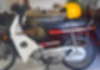 Menolak Murah! Dijual Astrea Grand 1992 Warna Merah Barang Langka, Harganya Setara Honda BeAT Baru