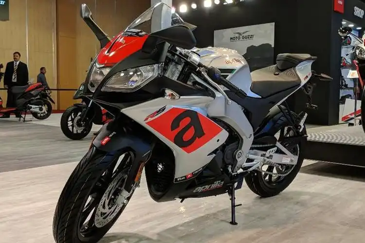 Dilengkapi ABS, Harga Motor Sport Aprilia RS150 Lebih Murah dari Yamaha All New NMAX 155