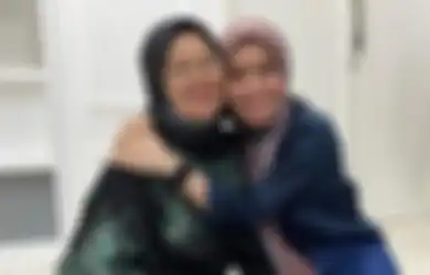 Foto Lesti Kejora Peluk Mertua Dibilang Mirip, Ini Alasan Istri Rizky Billar Langgar Aturan Sang Ibunda
