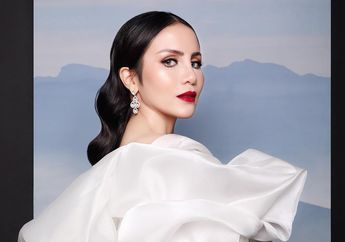 The Real Sultan, Intip Potret Momo Geisha Saat Bergaya Modis Kenakan Heels Mewah Belasan Juta, Netizen: Mau Sepatunya Kak!