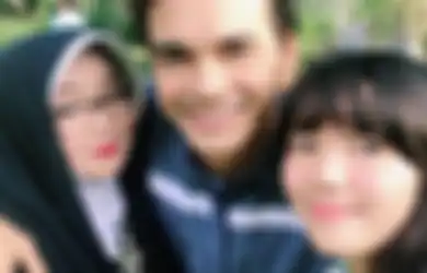 7 Potret Putri Almarhumah Rina Gunawan, Karnisya Rahma. Kian Menawan!