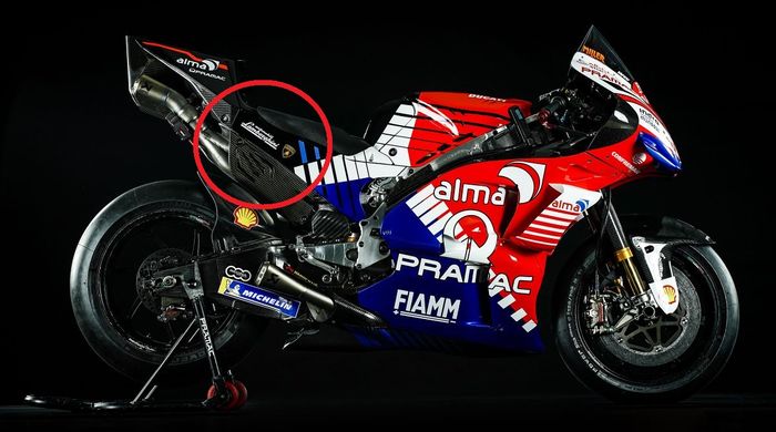 Logo Lamborghini di motor tim Pramac Racing untuk MotoGP musim 2019.