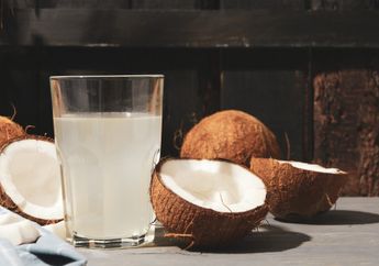Selain untuk dijadikan Es Kelapa, Ini Dia 6 Manfaat Air Kelapa Bagi Kesehatan