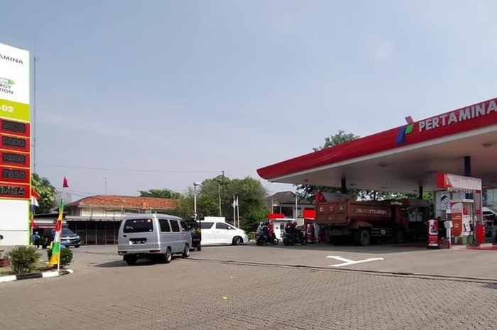 Gak Cuma Biru dan Merah SPBU Pertamina Sekarang Ada yang Hijau, Ini Dia Bedanya Dengan yang Lain