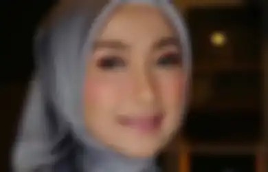 Pantas Jadi Primadona hingga Irwan Mussry Klepek-klepek, Kecantikan Desy Ratnasari Sudah Terpancar Sejak Muda, Sederet Potret Lawas Ini Jadi Buktinya