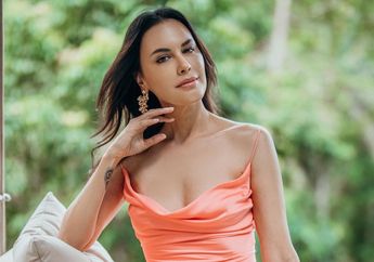 Pakai Bikini Pamer Body Goas, Penampilan Hot Sophia Latjuba Bikin Netizen Auto Minder!