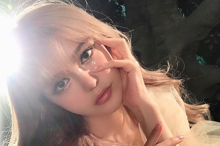 Selebgram cantik yang diselingkuhi selama 9 tahun oleh pacarnya 