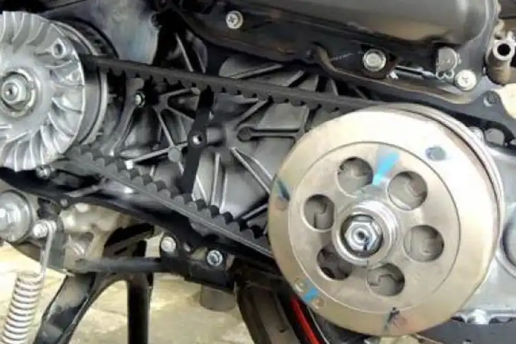 Sering Gantung Gas Motor Matic, Awas 4 Komponen Ini Bisa Jebol