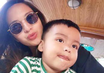 Pernah Memanggil Pak Kusir saat Anak Pengin Naik Delman, Nia Ramadhani Mengaku Tak Mampu Belikan Pelana Kuda Permintaan Magika Zaladrie Bakrie sampai Anak Guling-Guling di Lantai