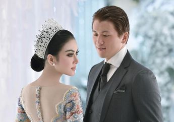 Rayakan Anniversary Pertama, Syahrini dan Reino Barack Kompak Unggah Momen Romantis Pernikahan yang Sempat Disembunyikan, Netizen: Merinding Liatnya!