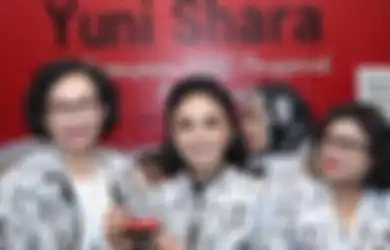 Didapuk Jadi Perempuan PGRI Penggerak Perubahan, Yuni Shara Turut Semarakkan Hari Pendidikan Nasional, Unggah Video Pengalamannya Mengajar hingga Jadi Sorotan karena Ada Sosok Ini