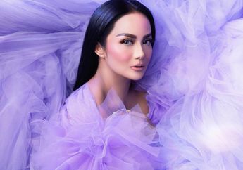 Sudah Suntik DNA Ikan Salmon Sampe Abis Rp 1 M Biar Awet Muda Cuma Sia-sia? KD Mendadak Bikin Salfok Gegara Warna Wajah dan Kakinya Belang