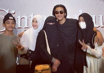 Besarkan 4 Anak Tanpa Suami, Ternyata ini Sumber Penghasilan Umi Pipik, Diam-diam Jadi Janda Tajir!