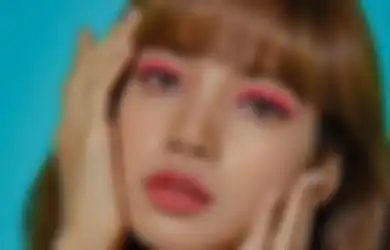 Tak Kunjung Debut, BLINK Minta Agensi Rilis Teaser Solo Lisa BLACKPINK