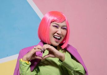 Lebih Dekat dengan Inaura Bersolek, Mua Gokil yang Kontennya Selalu Bikin Tertawa 