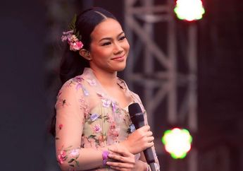 Tercipta di Tanah Suci, Jalan Pulang Berhasil&nbsp;Antarkan Yura Yunita Raih Penghargaan Artis Solo Wanita Pop Terbaik