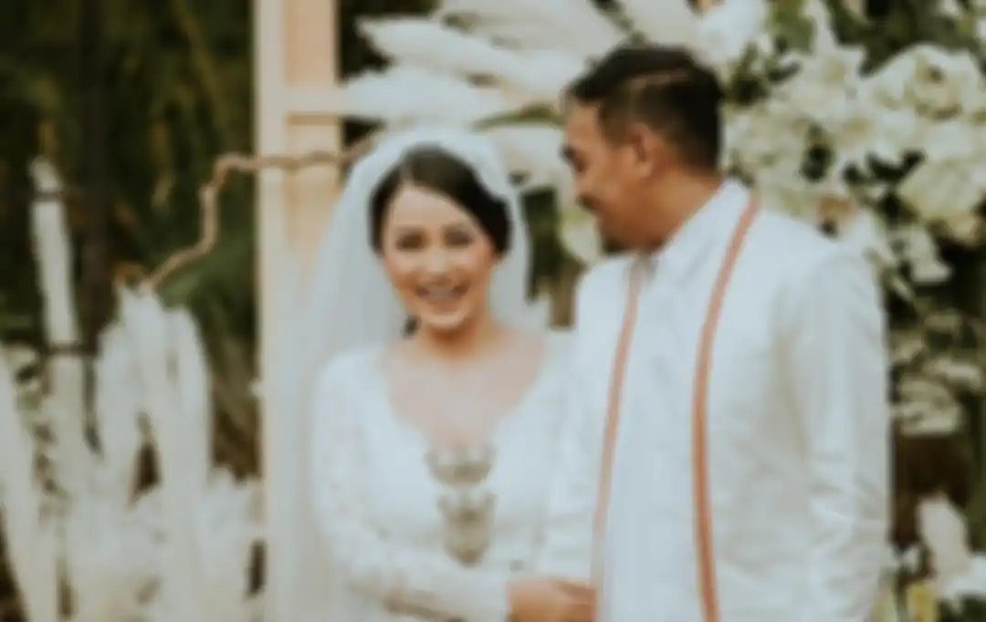 Mutia Ayu Tulis Pesan Mengharukan pada Glenn Fredly