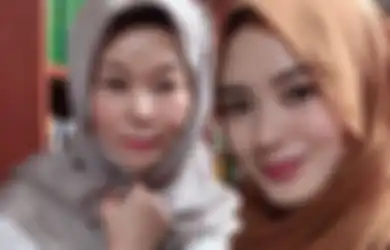 Ibu Ayana Moon Selebgram Korea yang Mualaf Khawatir Putrinya Enggak Nyaman Dilihatin Saat Pakai Hijab di Korea!