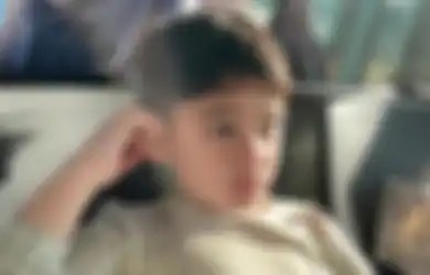 Punya Paras Tampan Bak Oppa Korea Sejak Dini, Gaya Rafathar Bareng Teman-teman di Sekolah Tuai Sorotan, Netizen: Siwon Banget